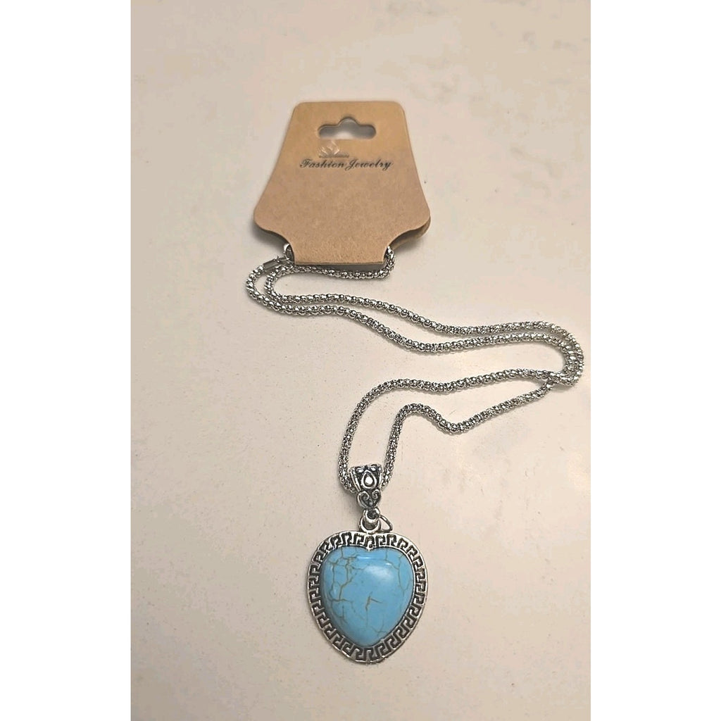 12707 Silver Heart Shaped Pendant Necklace With Turquoise Crackel Stone 18 In